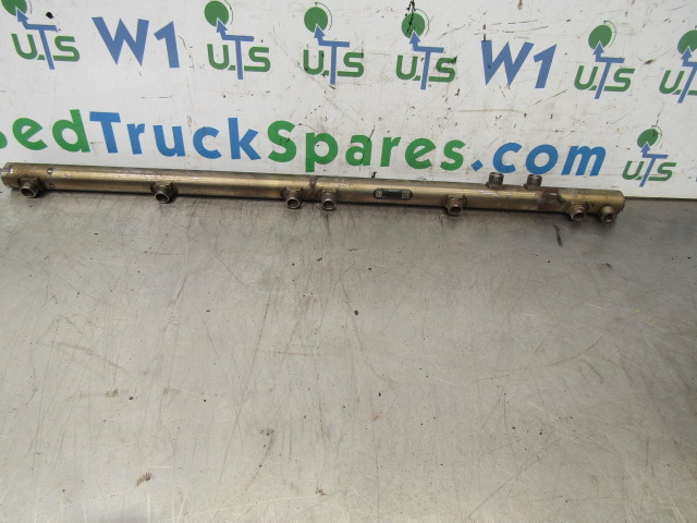 MERCEDES ACTROS MP4 OM471-6 FUEL RAIL BOSCH P/NO 0445 226 088 MERCEDS P/NO A4710780245 - Motor e peças por Camião: foto 1 MERCEDES ACTROS MP4 OM471-6 FUEL RAIL BOSCH P/NO 0445 226 088 MERCEDS P/NO A4710780245 - Motor e peças por Camião: foto 1