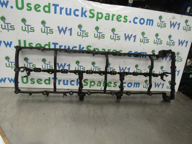 MERCEDES ACTROS MP4 OM471-6 INJECTOR HARNESS HOLDER P/NO A4710100279 - Sistema elétrico por Camião: foto 1 MERCEDES ACTROS MP4 OM471-6 INJECTOR HARNESS HOLDER P/NO A4710100279 - Sistema elétrico por Camião: foto 1