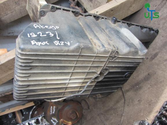 MERCEDES ATEGO 1823 / 1824 ALLOY SUMP - Motor e peças por Camião: foto 1 MERCEDES ATEGO 1823 / 1824 ALLOY SUMP - Motor e peças por Camião: foto 1