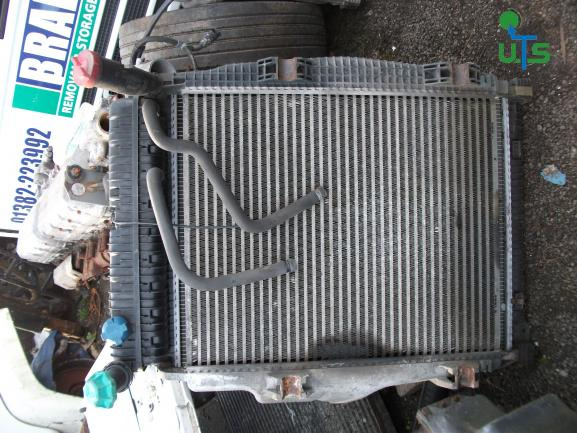 MERCEDES ATEGO 1823 RADIATOR / INTERCOOLER COMPLETE - Radiador por Camião: foto 1 MERCEDES ATEGO 1823 RADIATOR / INTERCOOLER COMPLETE - Radiador por Camião: foto 1