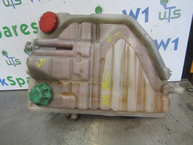 MERCEDES ATEGO 815 HEADERTANK P/NO A970 500 0449 - Motor e peças por Camião: foto 1 MERCEDES ATEGO 815 HEADERTANK P/NO A970 500 0449 - Motor e peças por Camião: foto 1