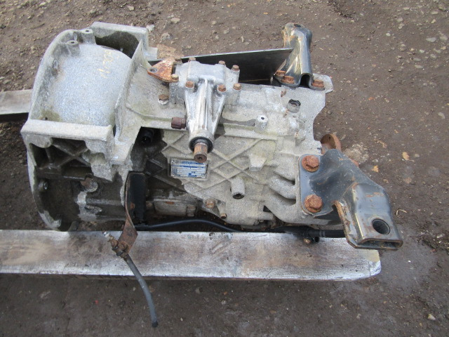 MERCEDES ATEGO 815 ZF S5.42 5 SPEED GEARBOX - Caixa de velocidade por Camião: foto 2 MERCEDES ATEGO 815 ZF S5.42 5 SPEED GEARBOX - Caixa de velocidade por Camião: foto 2