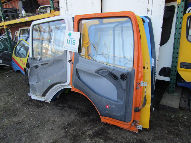 MERCEDES ATEGO/AXOR COMPLETE DOORS - Cabine e interior por Camião: foto 2 MERCEDES ATEGO/AXOR COMPLETE DOORS - Cabine e interior por Camião: foto 2