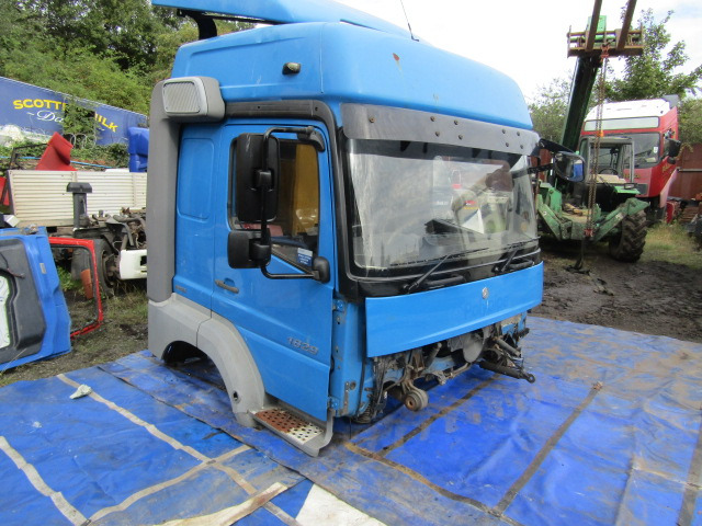 MERCEDES AXOR CAB EX 2012 - Cabine por Camião: foto 1 MERCEDES AXOR CAB EX 2012 - Cabine por Camião: foto 1