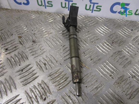 MERCEDES SPRINTER 313 INJECTORS P/NO 1445115 - Sistema de combustível por Camião: foto 2 MERCEDES SPRINTER 313 INJECTORS P/NO 1445115 - Sistema de combustível por Camião: foto 2