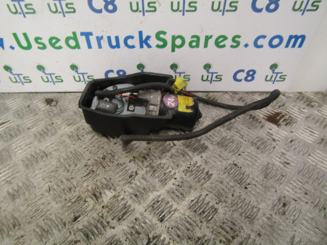 RENAULT MIDLUM DCI WIPER MOTOR P/NO 53558402 - Cabine e interior por Camião: foto 1 RENAULT MIDLUM DCI WIPER MOTOR P/NO 53558402 - Cabine e interior por Camião: foto 1