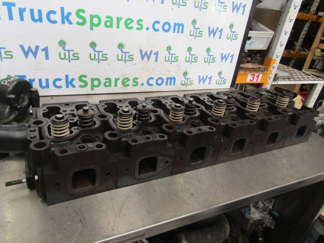 RENAULT PREMIUM 400 CYLINDER HEADS – 6 AVAILABLE - Motor e peças por Camião: foto 2 RENAULT PREMIUM 400 CYLINDER HEADS – 6 AVAILABLE - Motor e peças por Camião: foto 2