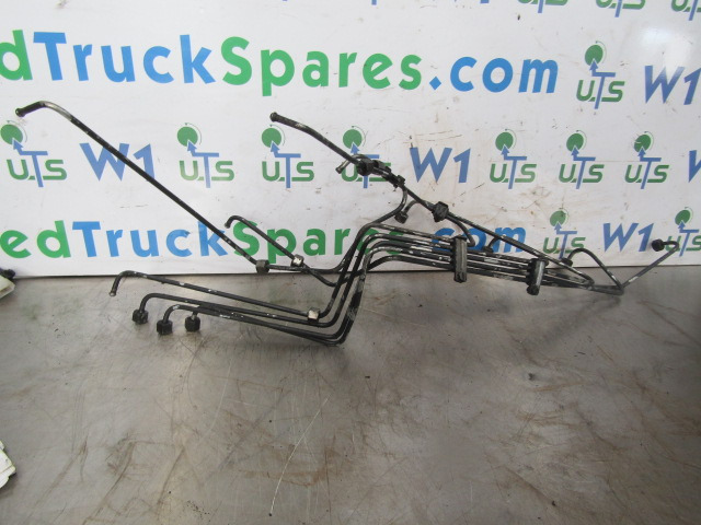 RENAULT PREMIUM 400 INJECTOR PIPES SET(6) - Motor e peças por Camião: foto 1 RENAULT PREMIUM 400 INJECTOR PIPES SET(6) - Motor e peças por Camião: foto 1