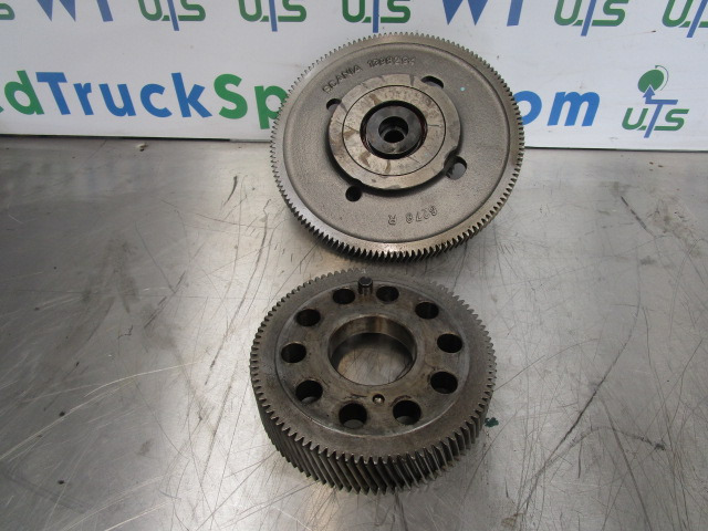 SCANIA 124 420 FRONT TIMING GEARS P/NO 1398294/1466704 - Motor e peças por Camião: foto 1 SCANIA 124 420 FRONT TIMING GEARS P/NO 1398294/1466704 - Motor e peças por Camião: foto 1