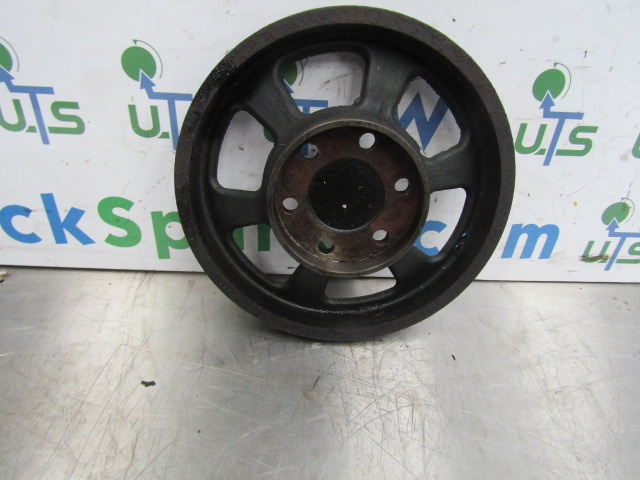 SCANIA 144/164 V8 CRANKSHAFT PULLY P/NO 1411716 - Motor e peças por Camião: foto 2 SCANIA 144/164 V8 CRANKSHAFT PULLY P/NO 1411716 - Motor e peças por Camião: foto 2
