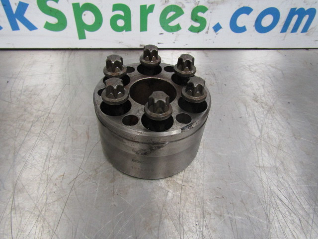 SCANIA 144/164 V8 CRANKSHAFT PULLY SPACER P/NO 1514668 - Motor e peças por Camião: foto 1 SCANIA 144/164 V8 CRANKSHAFT PULLY SPACER P/NO 1514668 - Motor e peças por Camião: foto 1