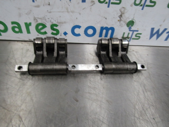 SCANIA 144/164 V8 ROCKERSHAFT P/NO 6462/77097430 - Motor e peças por Camião: foto 4 SCANIA 144/164 V8 ROCKERSHAFT P/NO 6462/77097430 - Motor e peças por Camião: foto 4