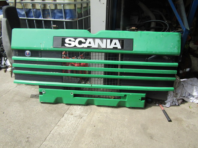 SCANIA P92/93 GRILL SUIT INTERCOOLER MODEL (VERY CLEAN FOR AGE) - Cabine e interior por Camião: foto 3 SCANIA P92/93 GRILL SUIT INTERCOOLER MODEL (VERY CLEAN FOR AGE) - Cabine e interior por Camião: foto 3