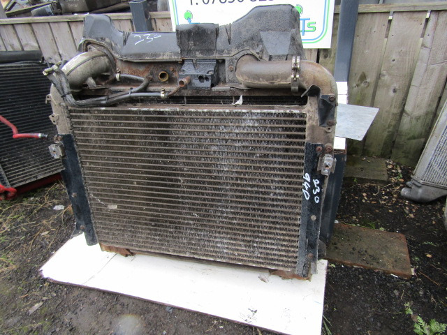 SCANIA P94 230 RADIATOR/INTERCOOLER PACK P/NO 1400937 - Radiador por Camião: foto 2 SCANIA P94 230 RADIATOR/INTERCOOLER PACK P/NO 1400937 - Radiador por Camião: foto 2