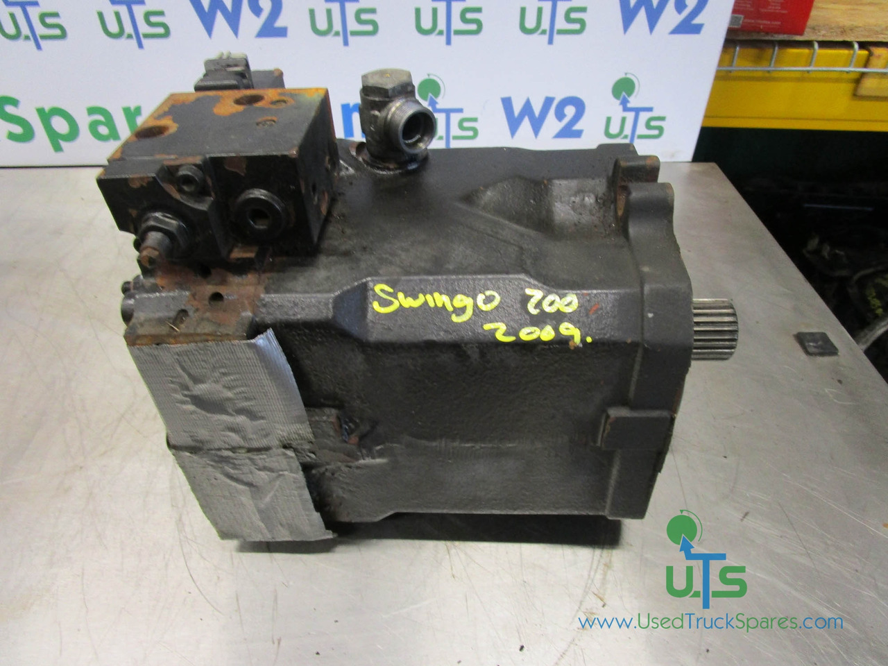 SCHMIDT SWINGO 200 REAR AXLE ‘TRANSMISSION’ DRIVE PUMP ‘LINDE’ - Motor hidráulico por Veículo municipal/ Especial: foto 1 SCHMIDT SWINGO 200 REAR AXLE ‘TRANSMISSION’ DRIVE PUMP ‘LINDE’ - Motor hidráulico por Veículo municipal/ Especial: foto 1