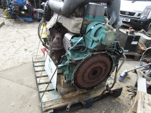 VOLVO D7E ENGINE COMPLETE GOOD RUNNING ORDER EX COUNCIL ONLY 109,000KM - Motor por Camião: foto 1 VOLVO D7E ENGINE COMPLETE GOOD RUNNING ORDER EX COUNCIL ONLY 109,000KM - Motor por Camião: foto 1