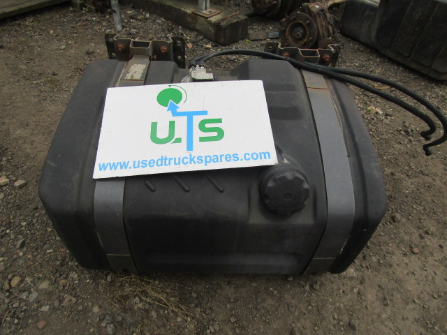 VOLVO FE FUEL TANK 300 LITRE P/NO 20823454 - Tanque de combustível por Camião: foto 1 VOLVO FE FUEL TANK 300 LITRE P/NO 20823454 - Tanque de combustível por Camião: foto 1