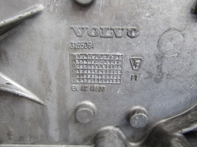 VOLVO FH D12 D FRONT TIMING COVER P/NO 3165064 - Motor e peças por Camião: foto 2 VOLVO FH D12 D FRONT TIMING COVER P/NO 3165064 - Motor e peças por Camião: foto 2