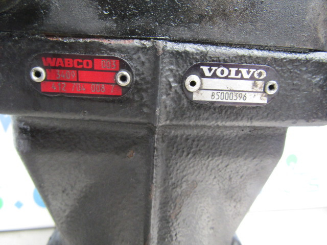 VOLVO FH D12D COMPRESSOR ‘WABCO’ P/NO’S 85000396/412 704 008 7 - Motor e peças por Camião: foto 3 VOLVO FH D12D COMPRESSOR ‘WABCO’ P/NO’S 85000396/412 704 008 7 - Motor e peças por Camião: foto 3
