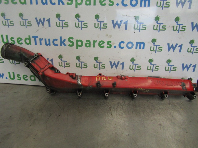 VOLVO FH D12D INLET MANIFOLD - Motor e peças por Camião: foto 1 VOLVO FH D12D INLET MANIFOLD - Motor e peças por Camião: foto 1