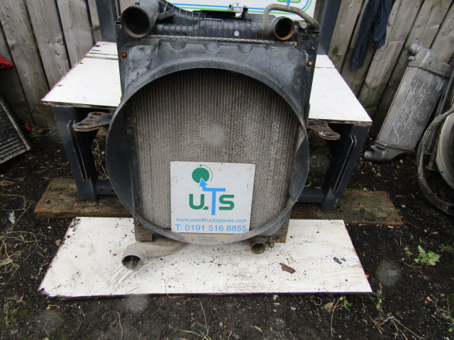 VOLVO FL7 FE240 RADIATOR/INTERCOOLER PACK P/NO 20810130 / C - Radiador por Camião: foto 1 VOLVO FL7 FE240 RADIATOR/INTERCOOLER PACK P/NO 20810130 / C - Radiador por Camião: foto 1