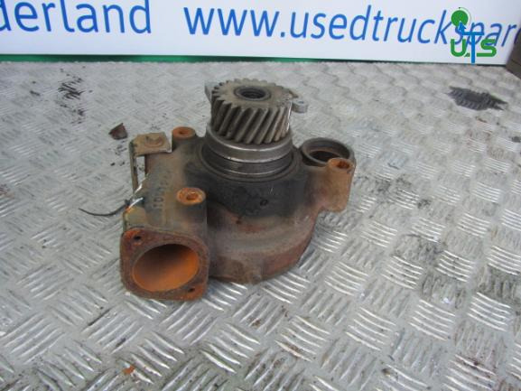 VOLVO FLE 220/250 WATER PUMP - Motor e peças por Camião: foto 1 VOLVO FLE 220/250 WATER PUMP - Motor e peças por Camião: foto 1