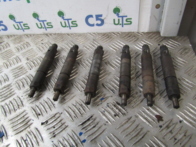 VOLVO FLE D6B 220/250 BOSCH INJECTORS P/NO 0432191405 - Sistema de combustível por Camião: foto 1 VOLVO FLE D6B 220/250 BOSCH INJECTORS P/NO 0432191405 - Sistema de combustível por Camião: foto 1