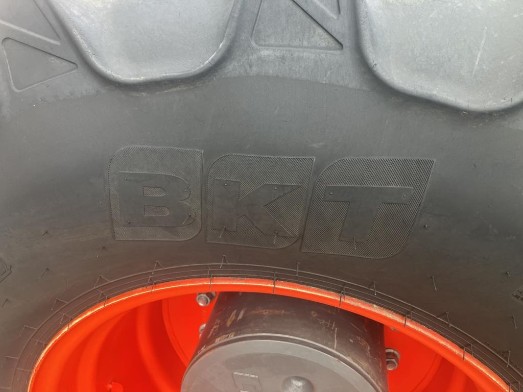 CLAAS AXION 830 CMATIC - Trator: foto 4 CLAAS AXION 830 CMATIC - Trator: foto 4