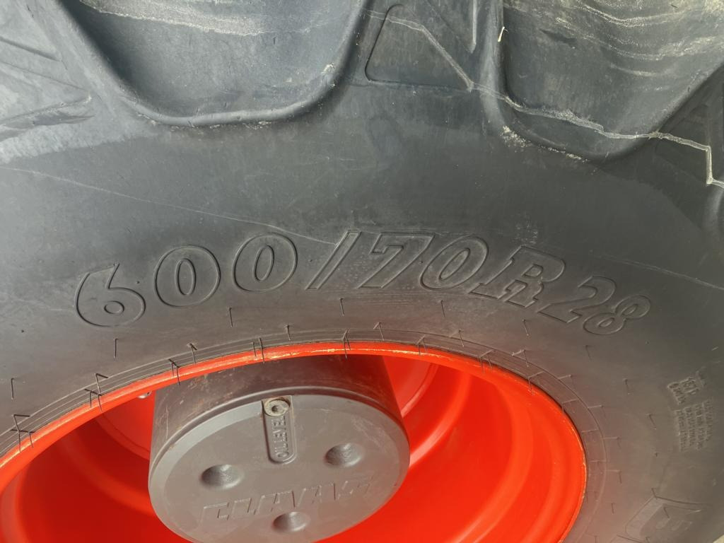 CLAAS AXION 830 CMATIC - Trator: foto 5 CLAAS AXION 830 CMATIC - Trator: foto 5