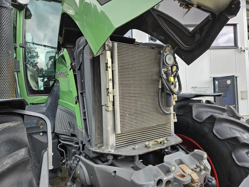 Fendt 824 Vario ProfiPlus - Trator: foto 3 Fendt 824 Vario ProfiPlus - Trator: foto 3