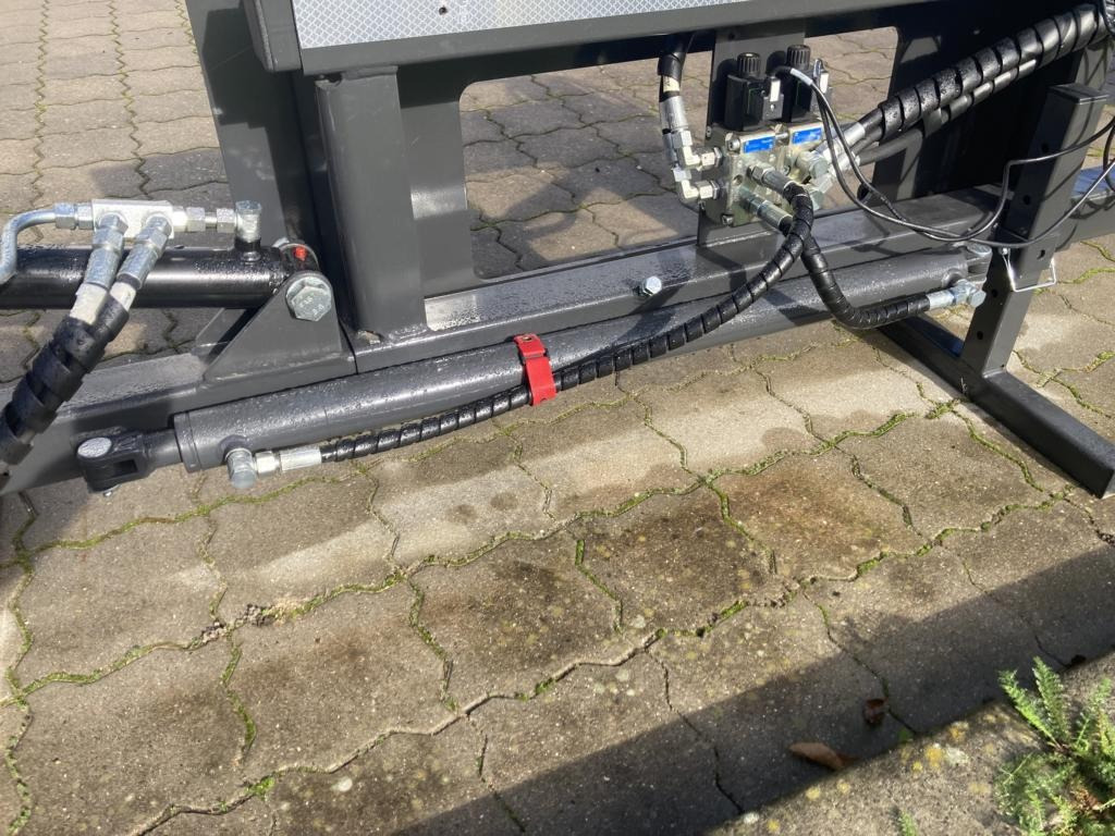 Fliegl ASTSCHERE 1450 - Triturador de martelos/ Destroçador: foto 2 Fliegl ASTSCHERE 1450 - Triturador de martelos/ Destroçador: foto 2