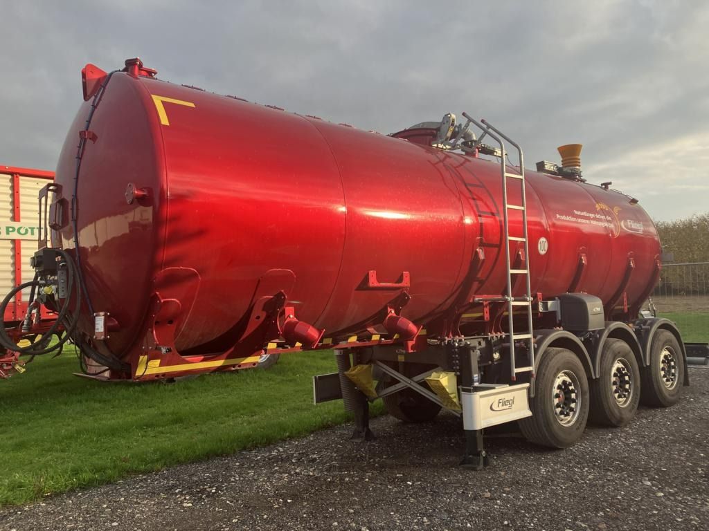 Fliegl STF 27500 TRUCK-LINE - Equipamento de fertilização: foto 1 Fliegl STF 27500 TRUCK-LINE - Equipamento de fertilização: foto 1