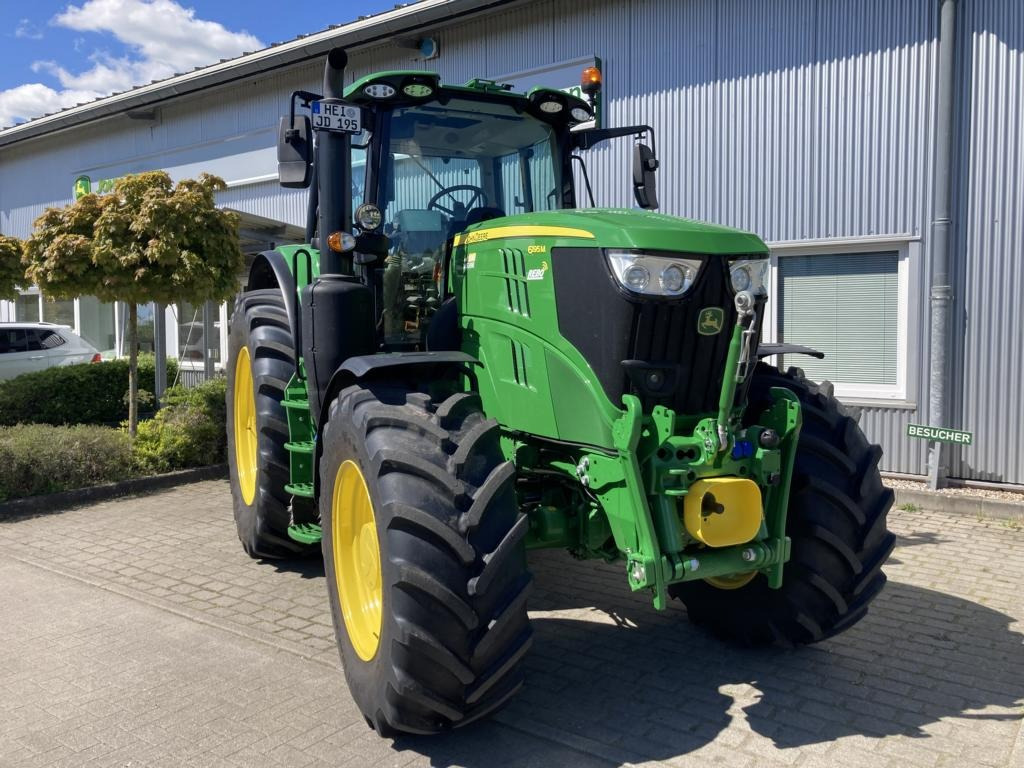 Trator John Deere 6195M: foto 1