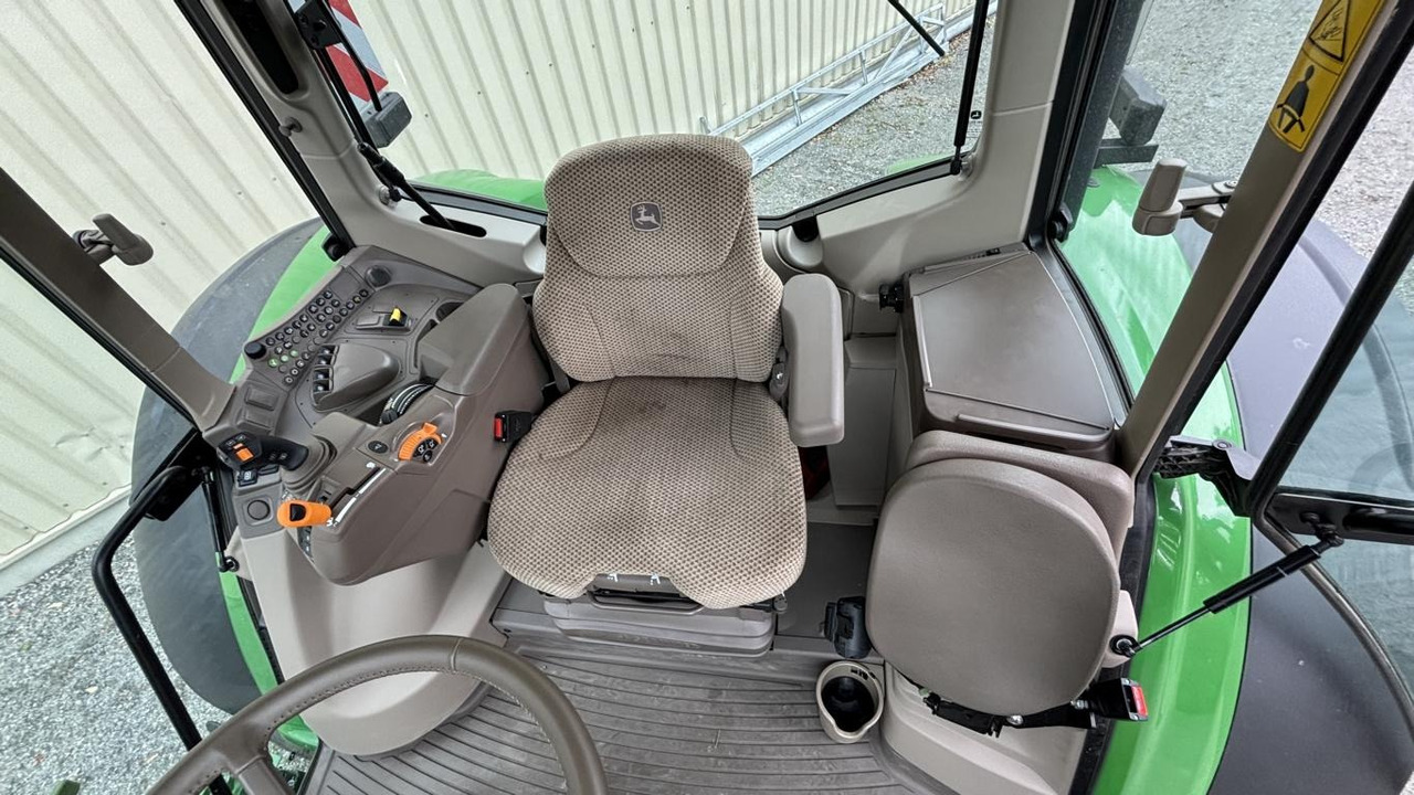 Trator John Deere 6M240: foto 10 Trator John Deere 6M240: foto 10