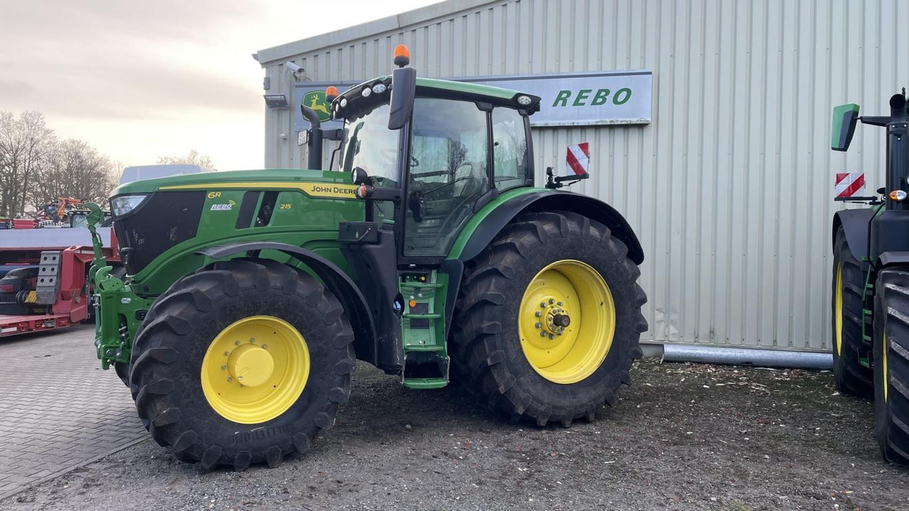 Trator novo John Deere 6R215: foto 46
