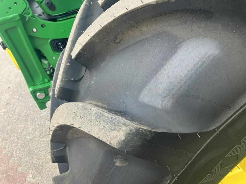 John Deere 6R215 - Trator: foto 2 John Deere 6R215 - Trator: foto 2