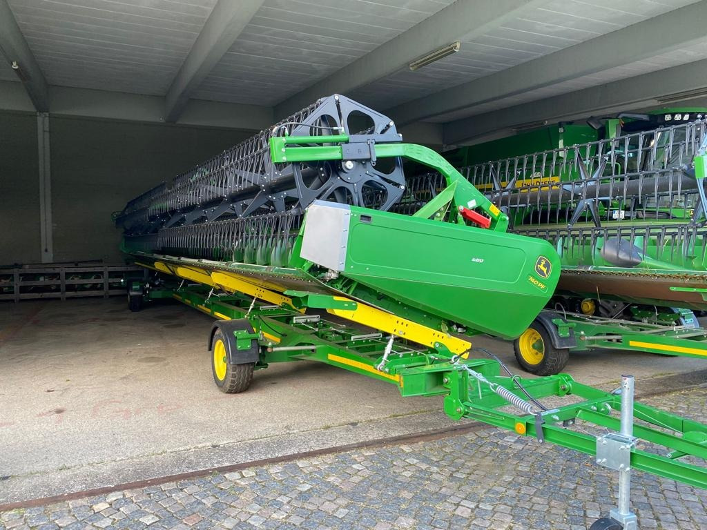 John Deere 740 PREMIUM FLOW - 12,20 M - Plataforma para colheitadeira: foto 1 John Deere 740 PREMIUM FLOW - 12,20 M - Plataforma para colheitadeira: foto 1