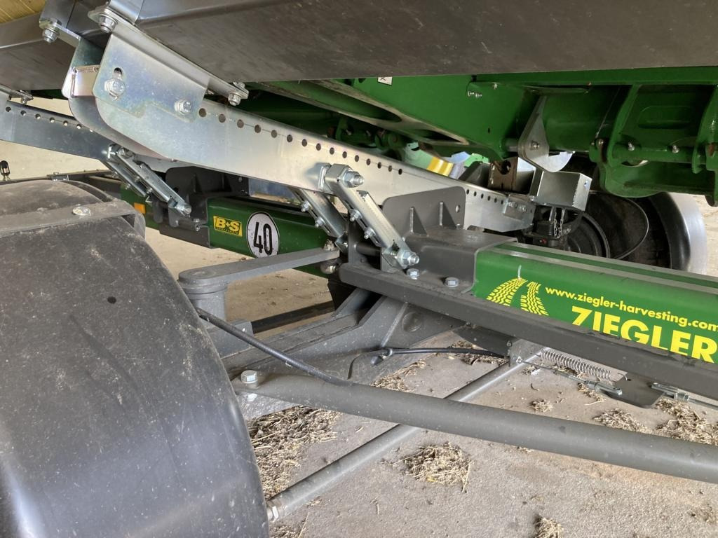 John Deere HD35X MY24 - Ceifeira debulhadora: foto 4 John Deere HD35X MY24 - Ceifeira debulhadora: foto 4