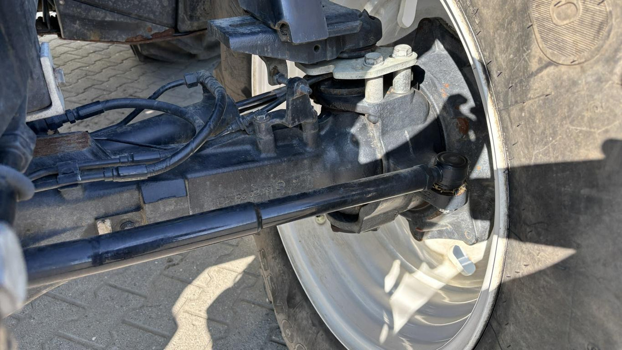 Trator New Holland T 7.210: foto 36