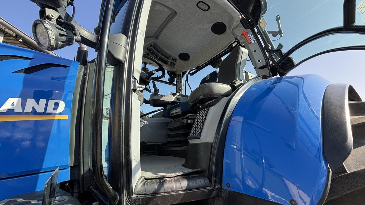 Trator New Holland T 7.210: foto 15