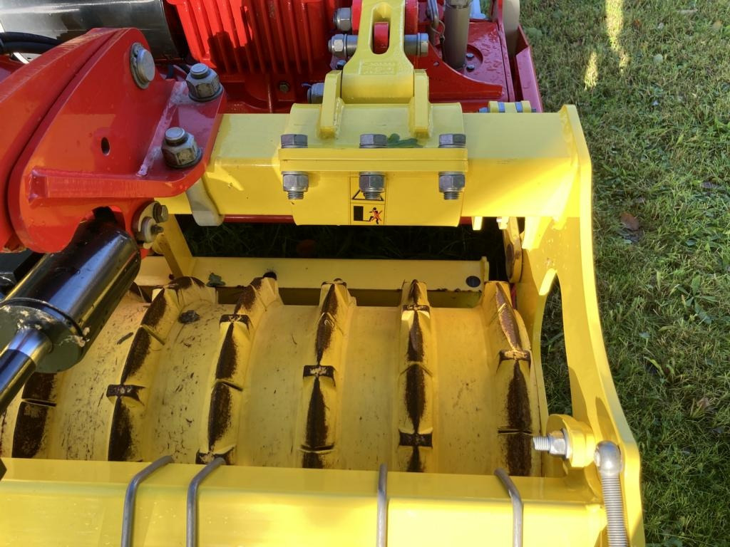 Pöttinger LION 403 C - Grade: foto 5 Pöttinger LION 403 C - Grade: foto 5