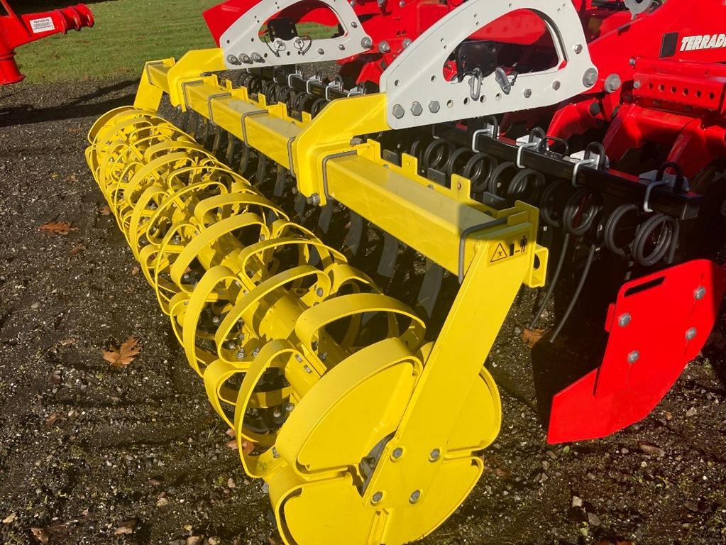 Pöttinger TERRADISC 3001 - Grades de discos: foto 4 Pöttinger TERRADISC 3001 - Grades de discos: foto 4