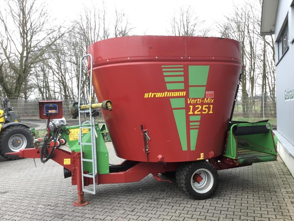 Misturadora Alimentadora Strautmann VERTI-MIX 1251: foto 17