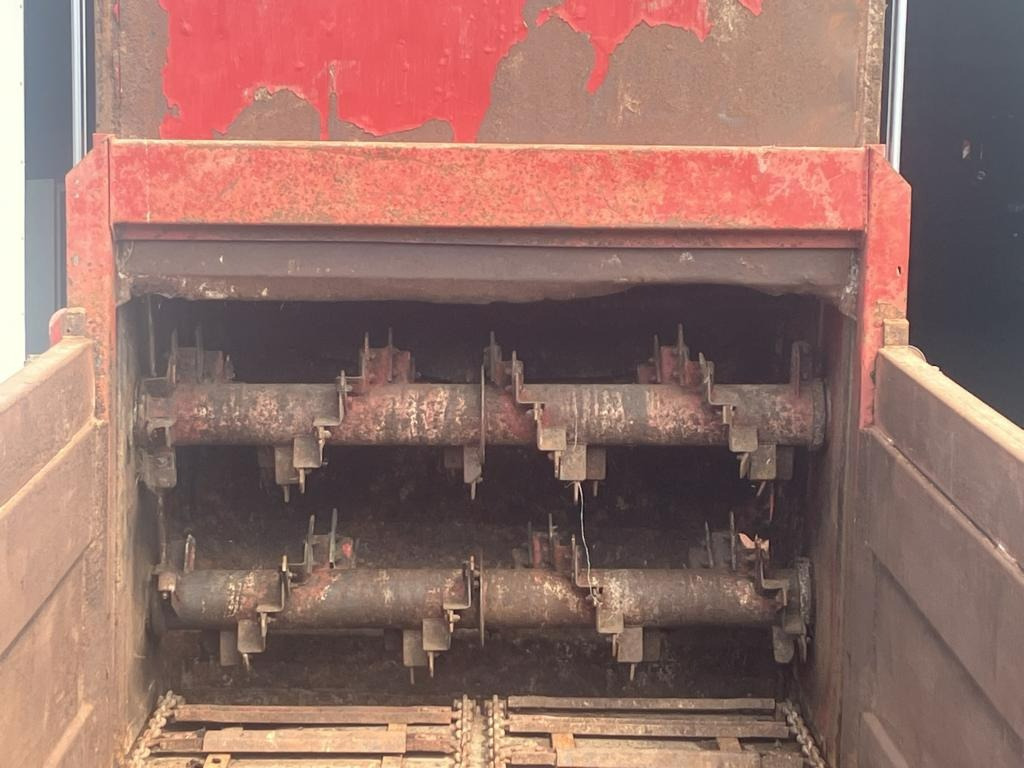 Strautmann VS 2003 - Espalhador de estrume: foto 2 Strautmann VS 2003 - Espalhador de estrume: foto 2