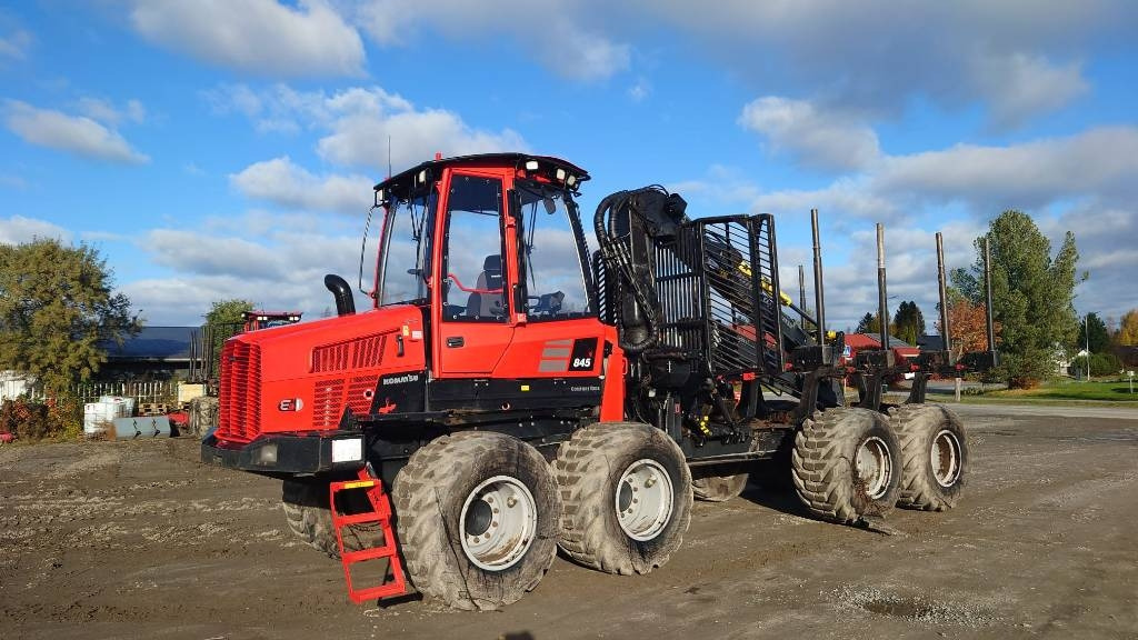 Komatsu 845 - Forwarder: foto 1 Komatsu 845 - Forwarder: foto 1
