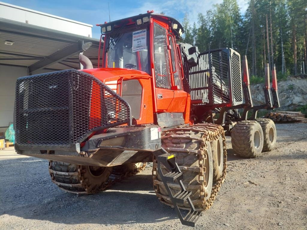 Komatsu 875 - Forwarder: foto 1 Komatsu 875 - Forwarder: foto 1