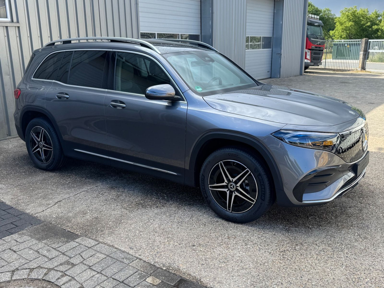 Mercedes-Benz EQB 350 AMG LINE 4Matic NUR 600 KM !!!!!! - SUV: foto 5 Mercedes-Benz EQB 350 AMG LINE 4Matic NUR 600 KM !!!!!! - SUV: foto 5