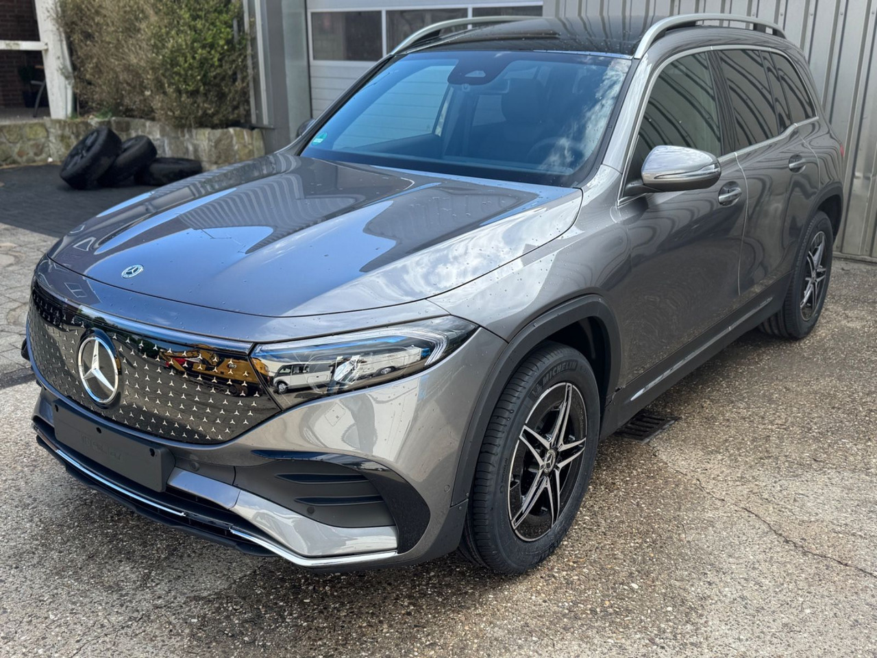 Mercedes-Benz EQB 350 AMG LINE 4Matic NUR 600 KM !!!!!! - SUV: foto 2 Mercedes-Benz EQB 350 AMG LINE 4Matic NUR 600 KM !!!!!! - SUV: foto 2
