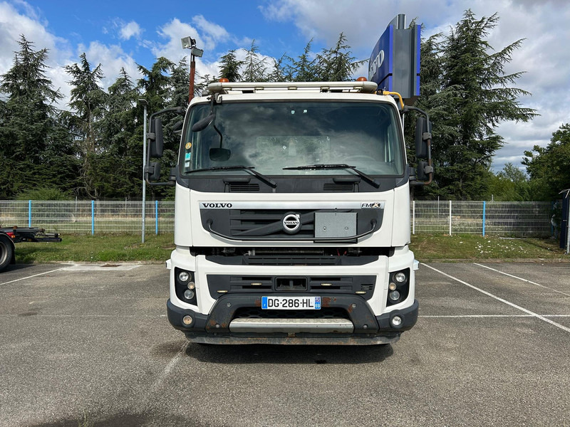 Volvo FM - Camião polibenne: foto 5 Volvo FM - Camião polibenne: foto 5