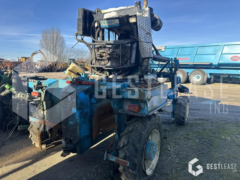 BOBARD 1074 TI - Trator: foto 2 BOBARD 1074 TI - Trator: foto 2